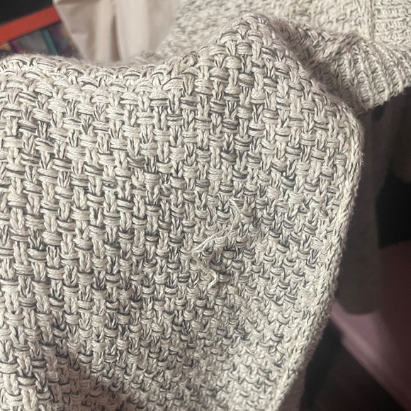 Roots Knitted Caridigan - Picture 5 of 7